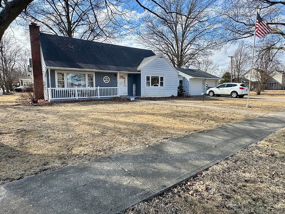 1st image of 208 E Market St