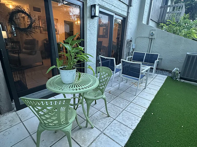 11013 SW 113th Pl — Photo 17