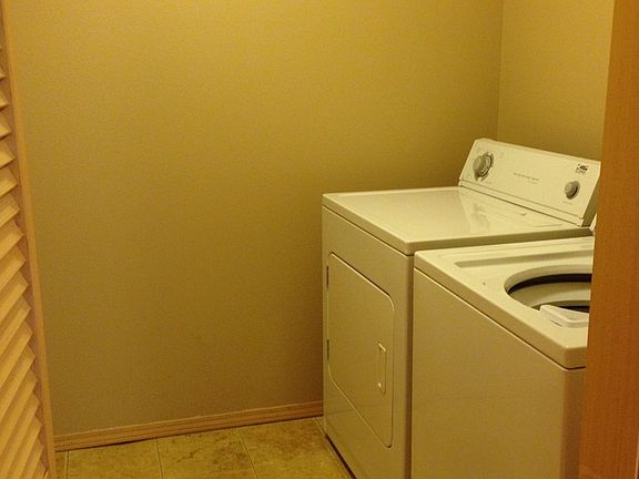 5th image of 15 Malcolm St APT 201