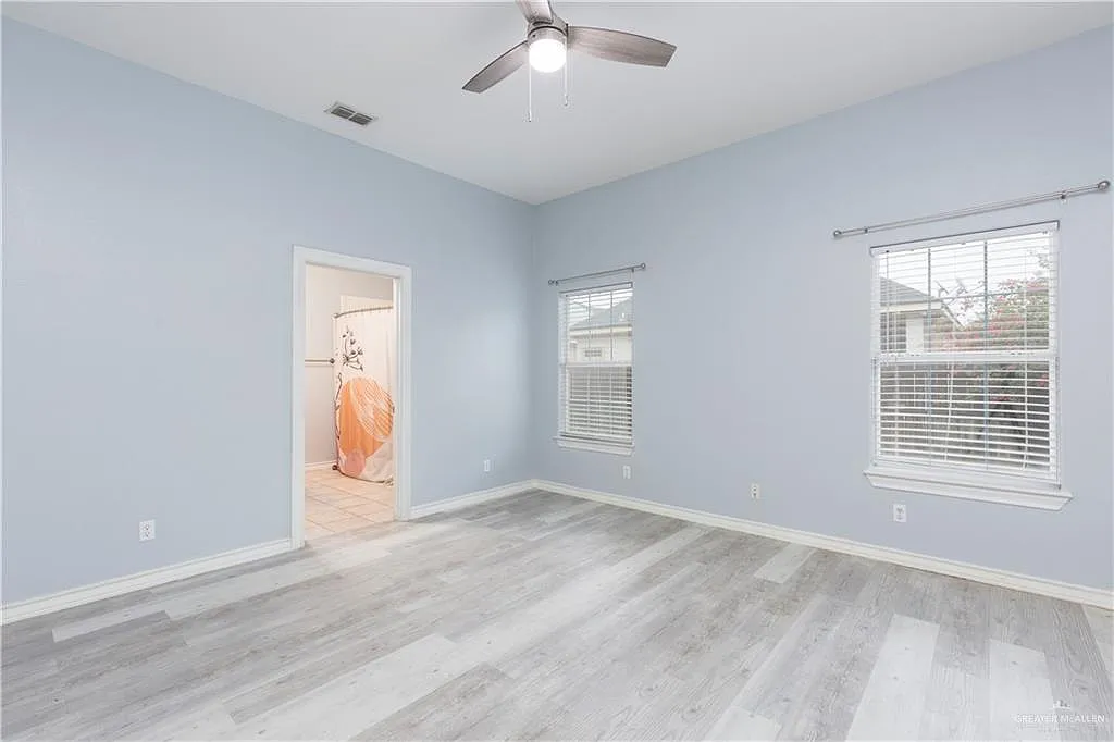 3 bed, 2.0 bath, 1566 sqft, $1,800 — Photo 4