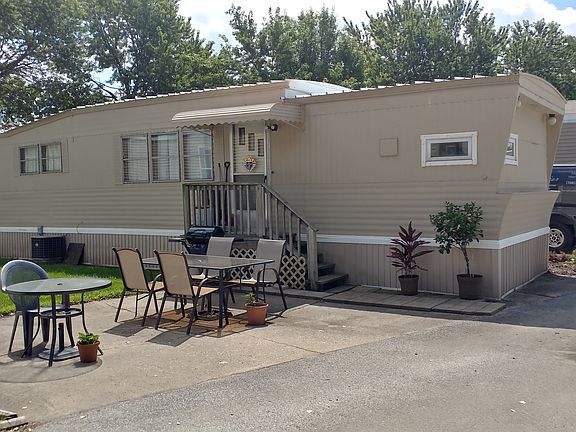 3rd image of 8800 S Harlem Ave #1203