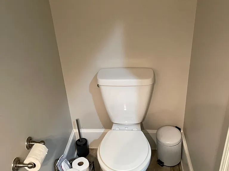 Downstairs 1/2 bath