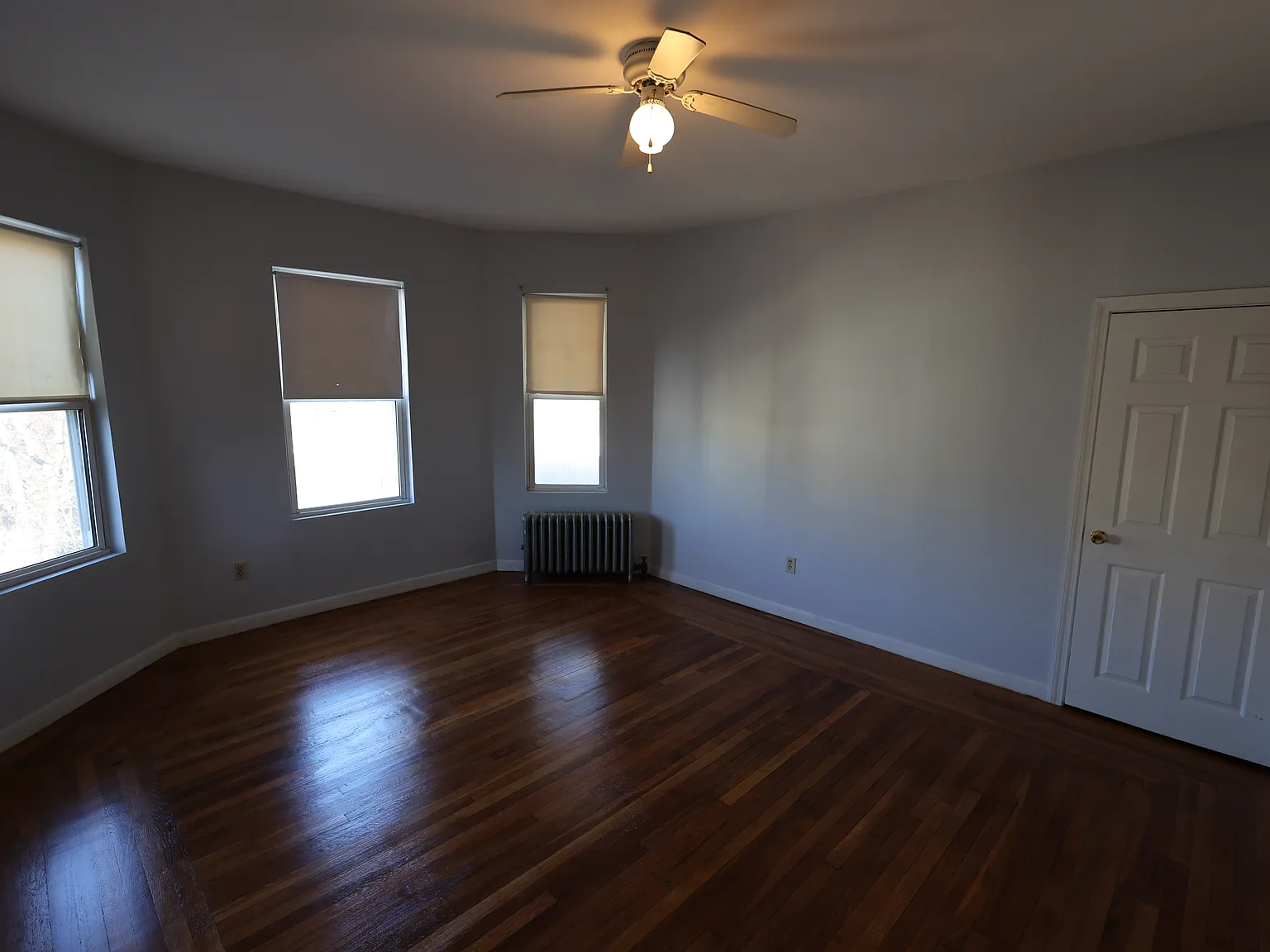 3 bed, 1200 sqft, $1,200 — Photo 3