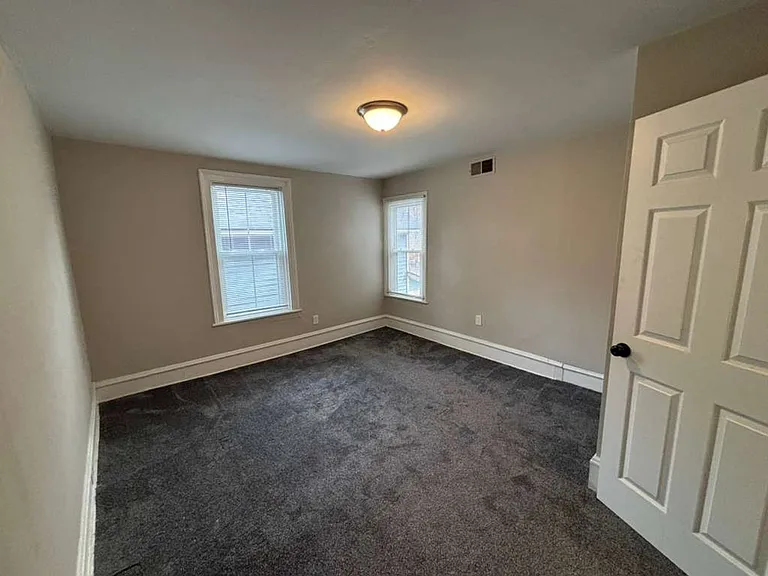 4200 Whitman AVE — Photo 9