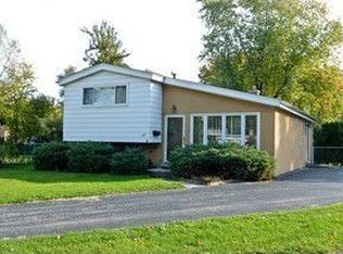 207 Valerie Ct, Glenview, IL 60025