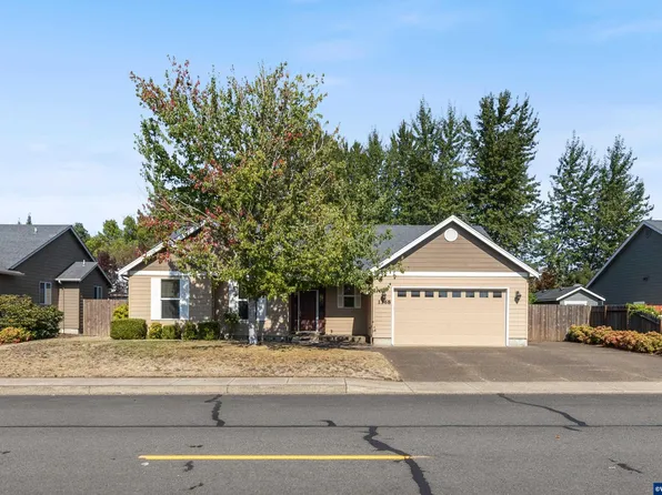 1368 SE Barberry Ave, Dallas, OR 97338