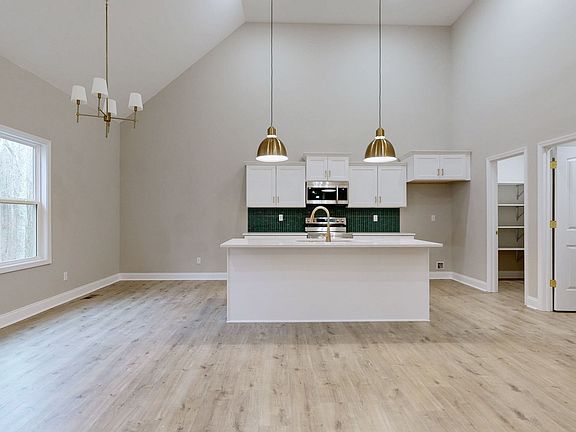 3rd image of 1222 Rooster Rdg Lot 16