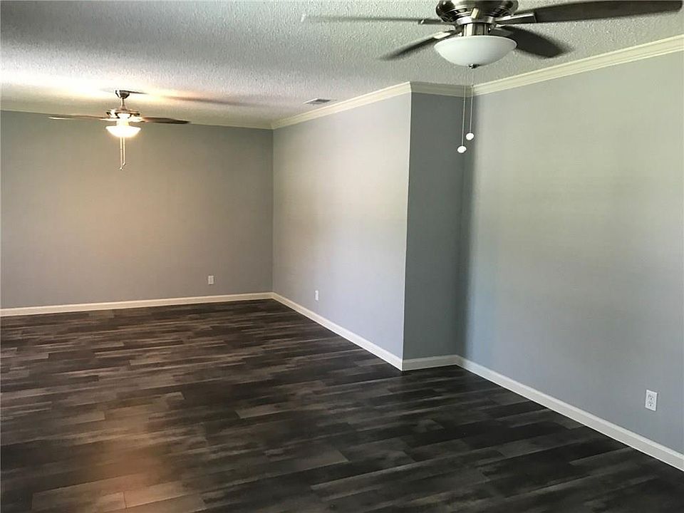 1st image of 3010 Stafford St