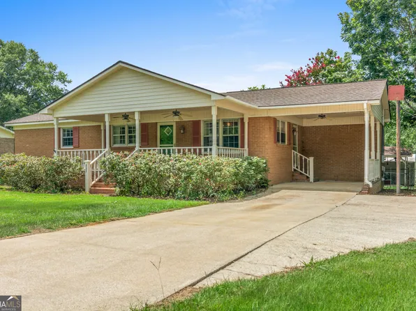 827 Betty St, Sandersville, GA 31082