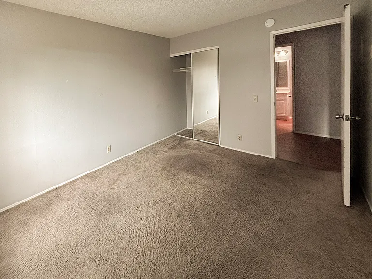 389 S Lincoln Ave #11 — Photo 8