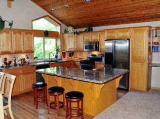 13685 Pathway Ave, Truckee, CA 96161