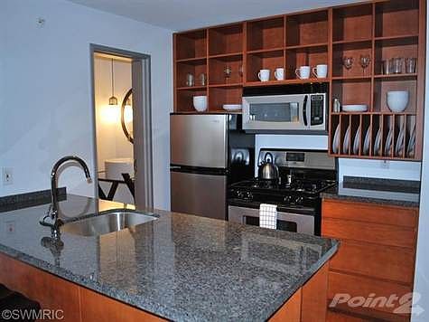 5th image of 600 W Water St #334/5
