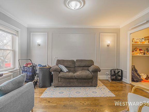 2nd image of 6510 N Hamilton Ave #2S