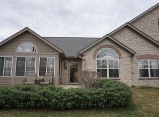 7332 Falls View Cir, Delaware, OH 43015
