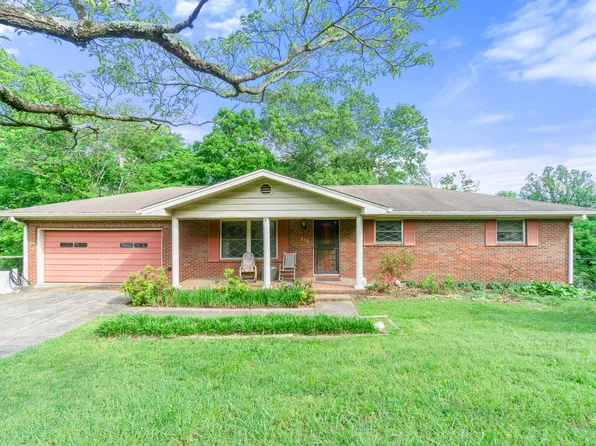 218 Alpine Dr, Rossville, GA 30741