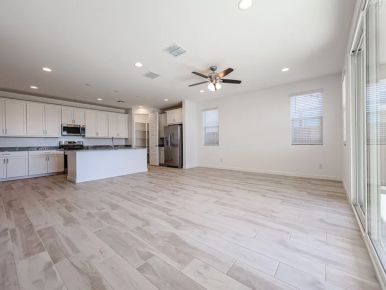 15771 W Superior Ave — Photo 21