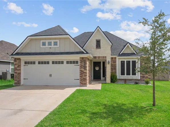 2000 Theresa Dr, Bryan, TX 77807