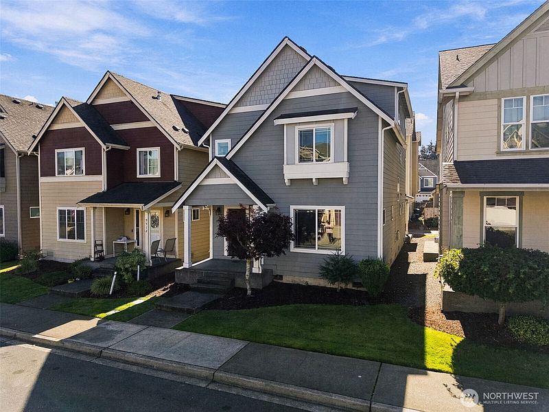 3rd image of 9508 133rd Street E