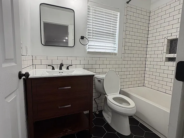 6609 Patterson St — Photo 13
