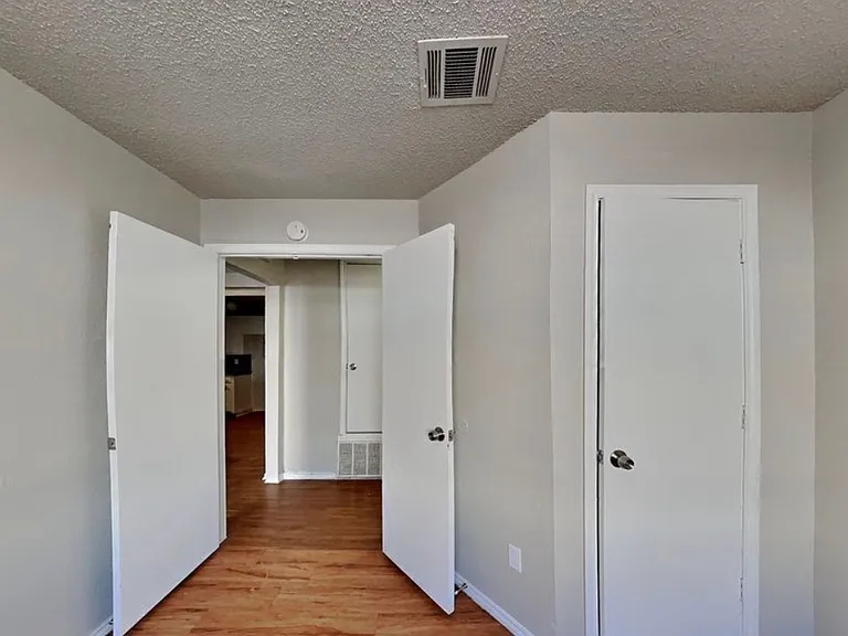 11836 Garden Terrace Dr — Photo 9