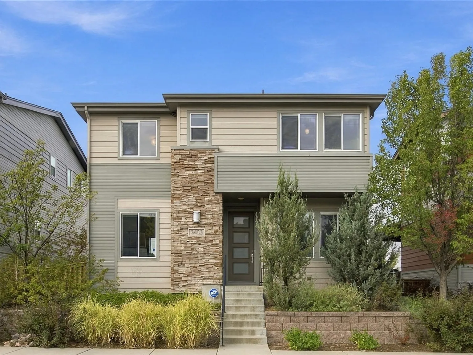 3 bed, 2.5 bath, 1665 sqft, $3,350 — Photo 1