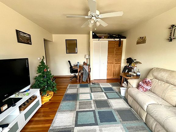 4th image of 2903 N Murray Ave #10