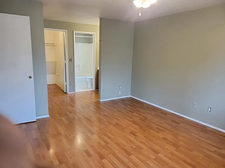 5113 SW 195th Pl — Photo 8