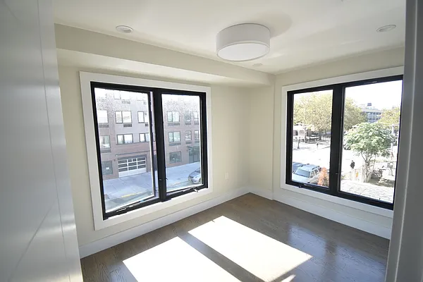 Rented by Wyllie Real Estate | media 19