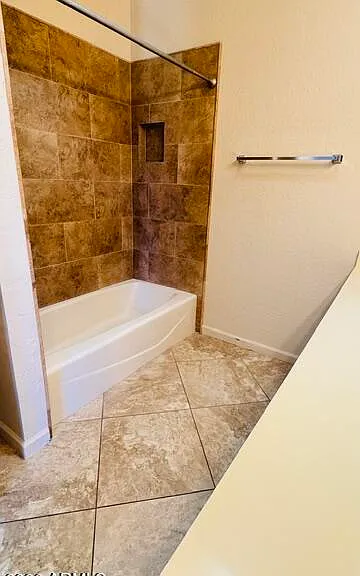 6707 E Kelton Ln — Photo 16