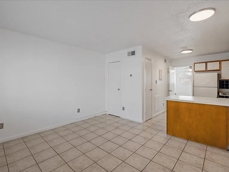 253 Hayden Rd — Photo 9