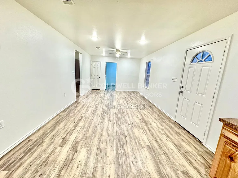 2123 E Broadway #2 — Photo 19