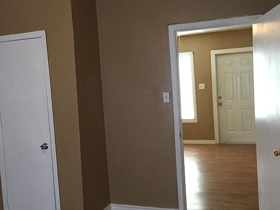 2nd image of 1016 Sunglo Dr APT 2