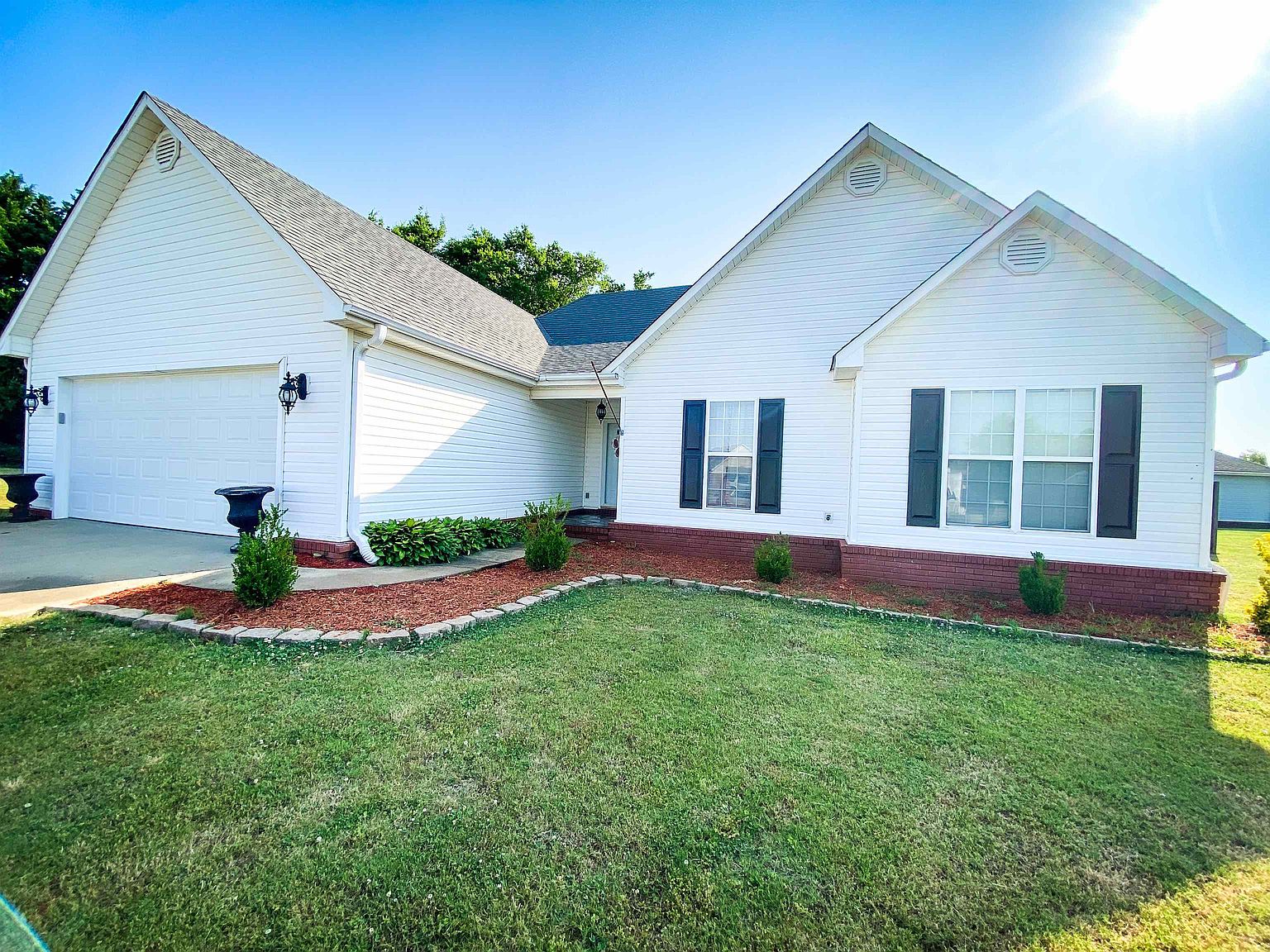 138 Village Cir, Tuscumbia, AL 35674 Zillow