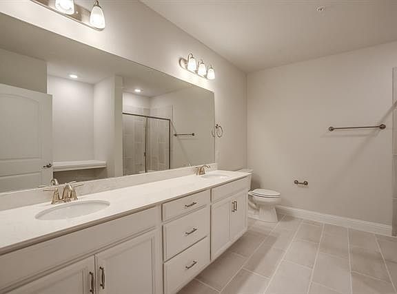 4th image of 1735 Wittington Pl #3305