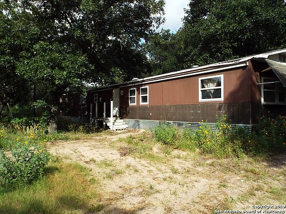 2nd image of 106 Shady Oaks Dr
