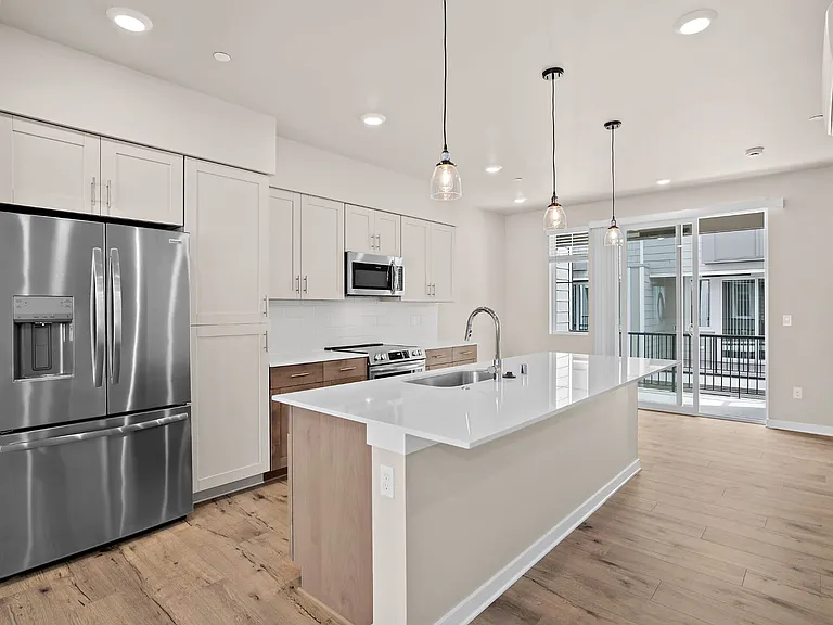 13730 Manor Way #E5 — Photo 9