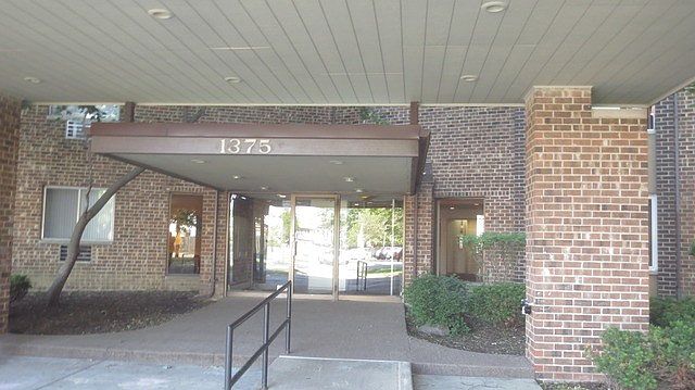 1st image of 1375 Rebecca Dr APT 122