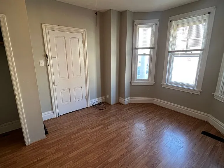 423 N Hanover Street — Photo 6