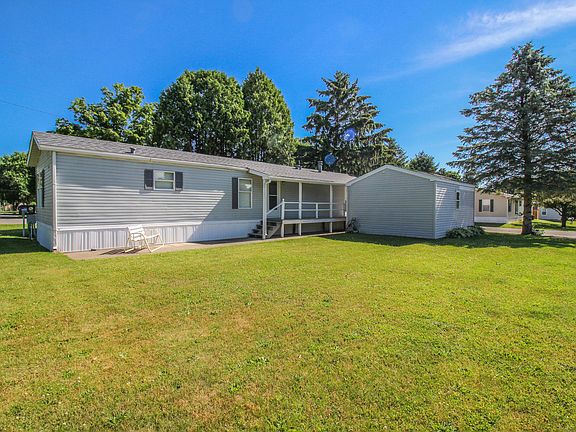 3rd image of 400 E South St Lot 8