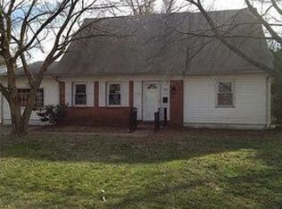 147 Colony Rd, Newport News, VA 23602