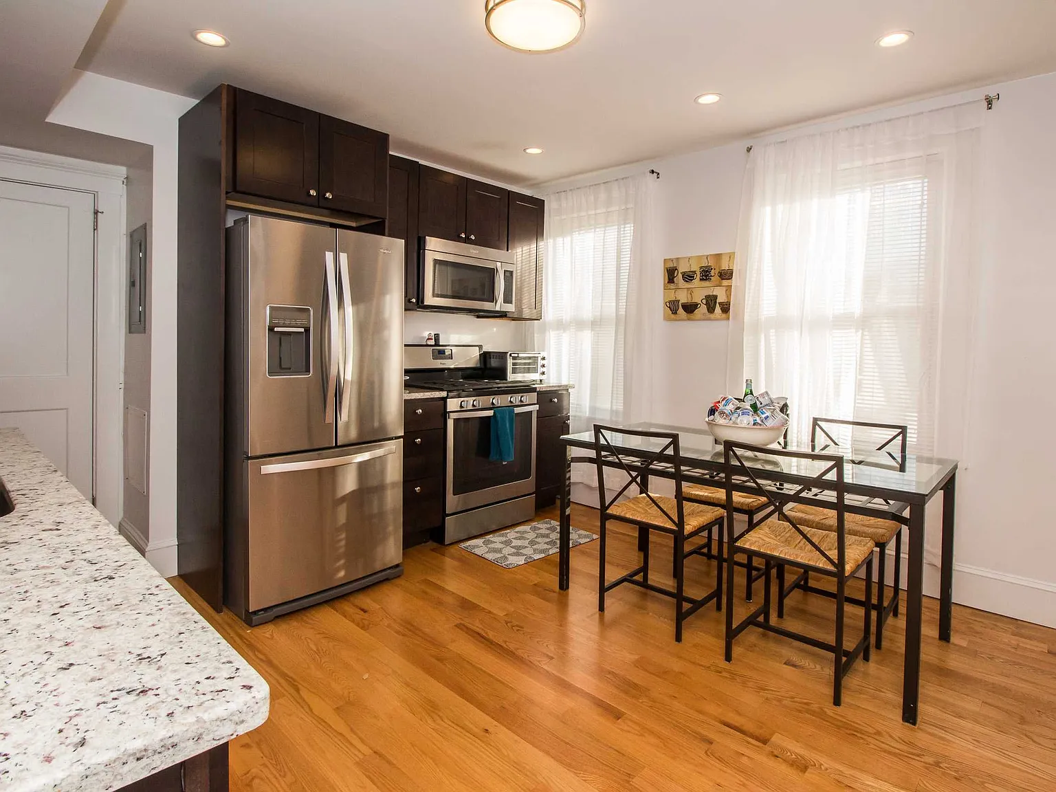5 bed, $6,500 — Photo 2