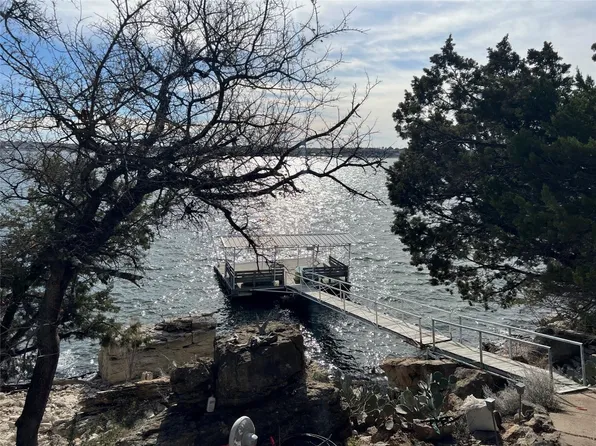 3245 Wren Rd, Graford, TX 76449