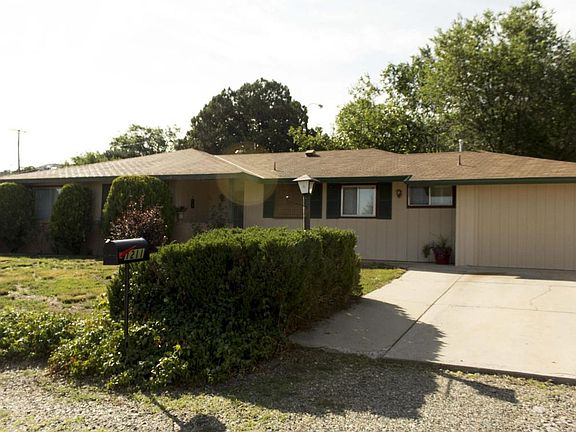 4th image of 1211 Flatau Dr