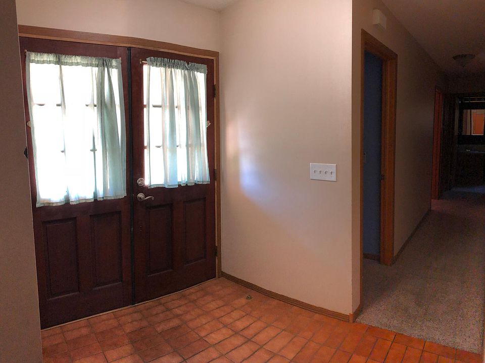 1st image of 346 N Oakwood Ct