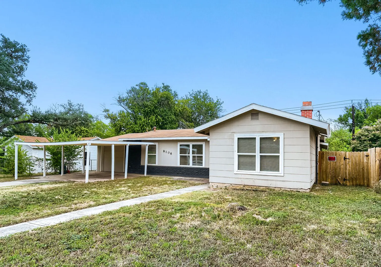 Charming Single-Story Home — Photo 2