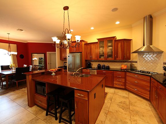 Gourmet Kitchen