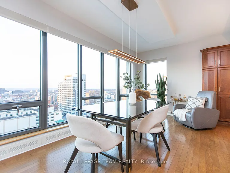 90 George St #1108 — Photo 11