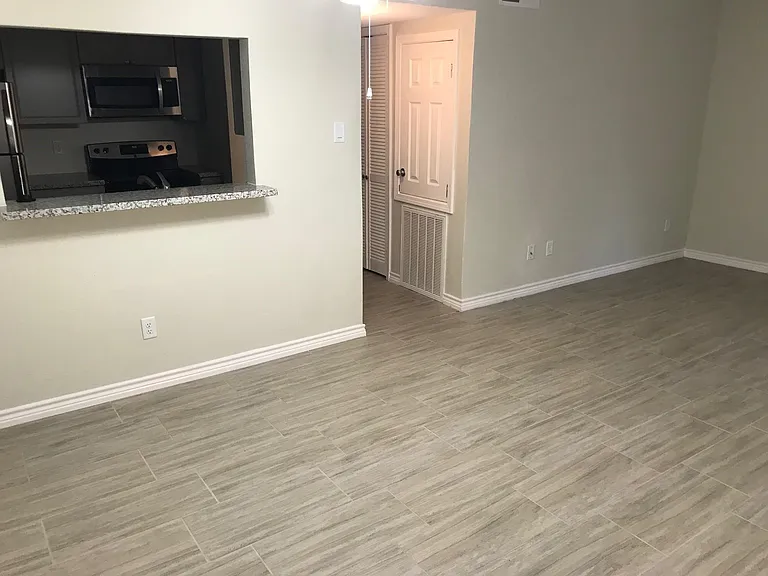 12633 Memorial Dr #21 — Photo 9