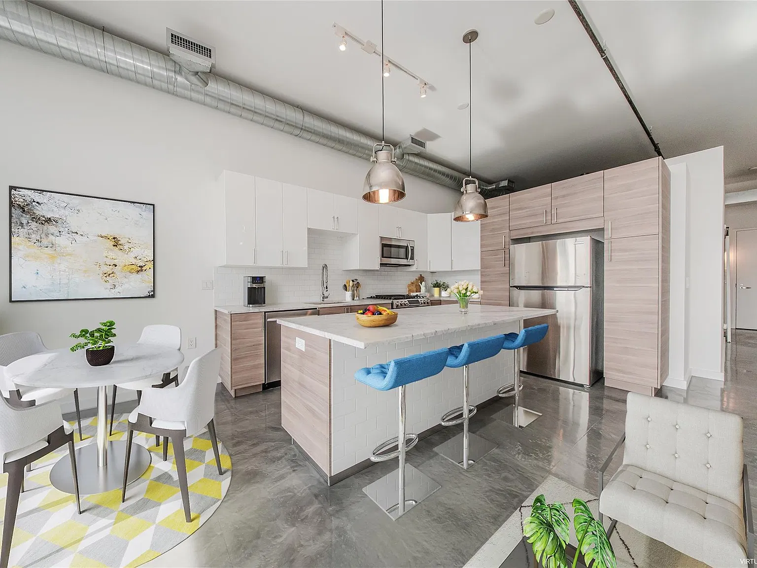 1 bed, 1.0 bath, 809 sqft, $2,200 — Photo 4