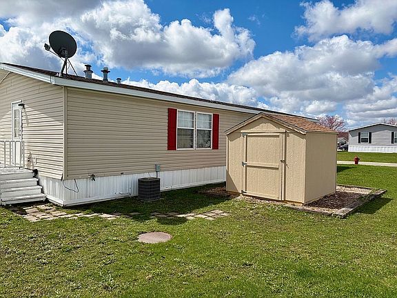 3rd image of 1129 Hunters Glen Blvd